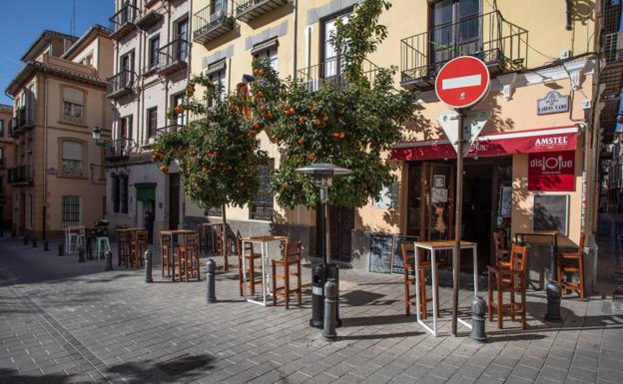 La Tarara y El Disloque, diferentes referencias de vinos y cocina del día a manos de la emprendedora África Díaz.