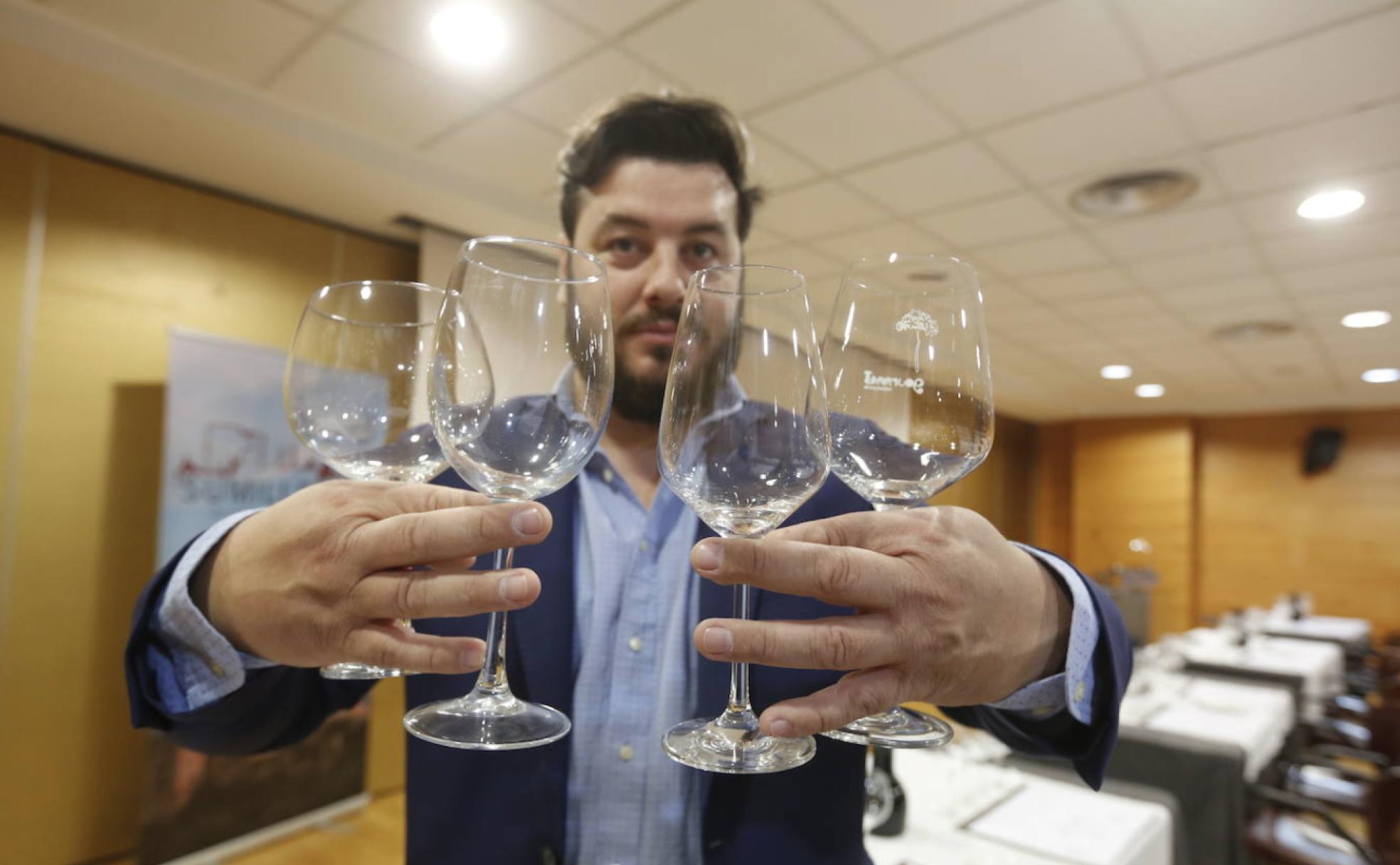 El ingeniero que encontró su pasión entre viajes y vinos