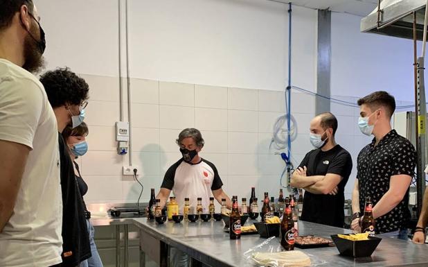 Taller realizado en las instalaciones de Salsas Siera Nevada