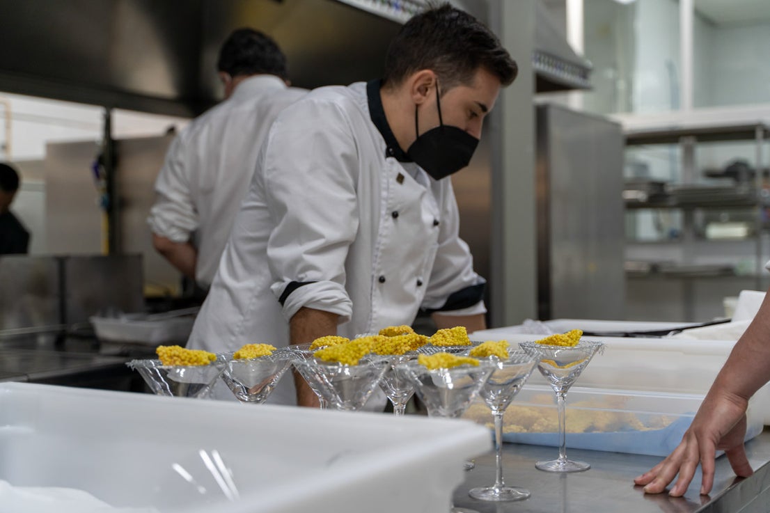 En el evento, Gregorio García, presidente de la Federación de Hostelería, anunció un foro de debate y reflexión sobre la gastronomía granadina