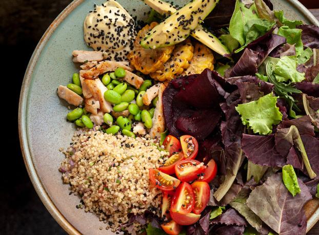 Ensalada de quinoa de Mostaza Green. 