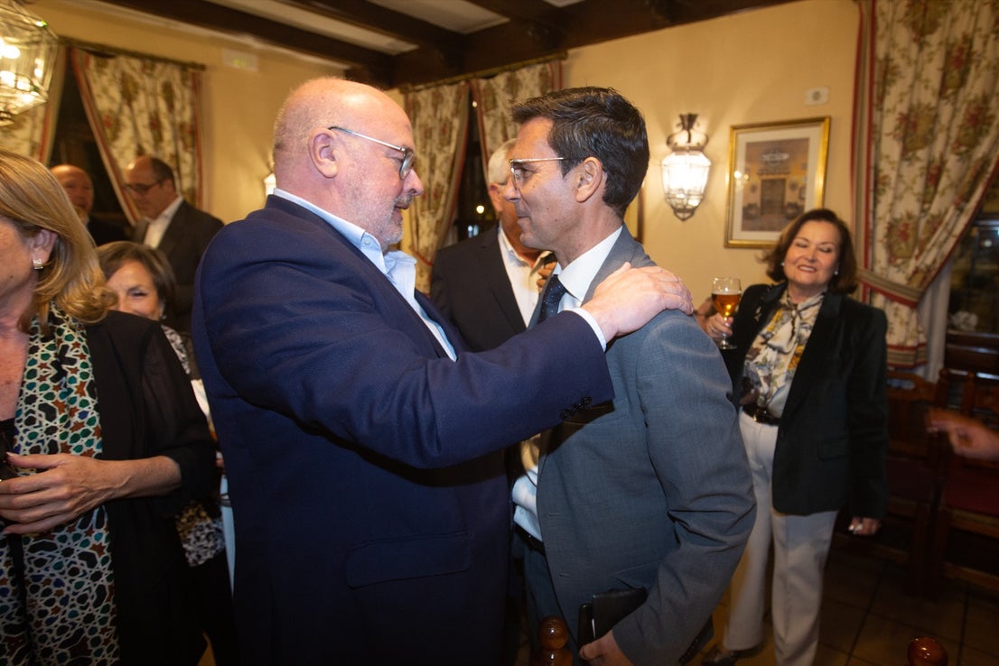 Momento del acto de entrega del premio Luis Oruezábal.