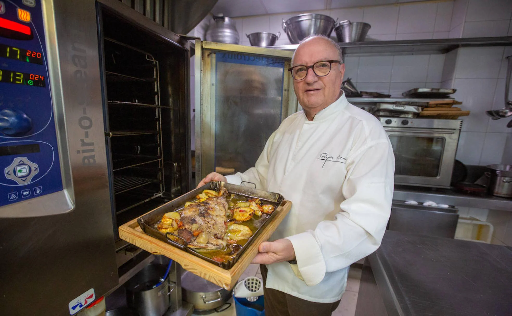 La lata de cordero segureño permite disfrutar de todo el sabor de un producto excepcional. La de Gregorio García en Oleum es referencia en Granada.