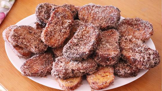 Torrijas con turrón de Jijona, canela y piel de limón