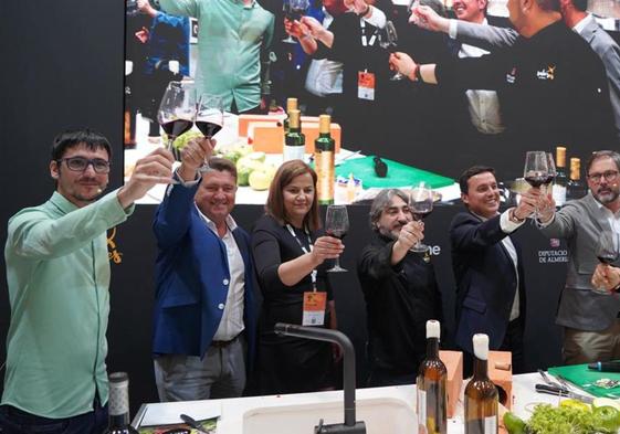 Brindis por Almería.