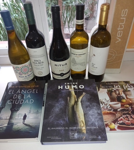 Un libro y un vino