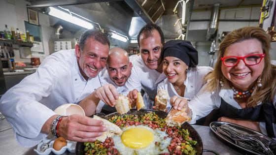 El huevazo de avestruz que se puede comer en Granada