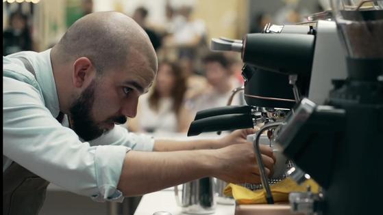 El granadino Francisco Lorca, medalla de bronce en el Campeonato Nacional de Baristas