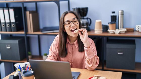 La máquina del trabajo arruina tu dieta
