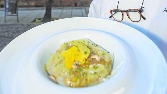 Los secretos tras la pastela moruna de Granada, un plato cada vez más de moda