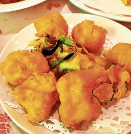 Buñuelos de bacalao, un clásico de Semana Santa.