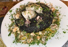 La Tortilla negra de Restaurante Telúrico es una exquisitez para rebañar y repetir sin empacho