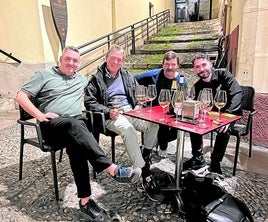 Décadas de sabiduría vitivinícola a las puertas de La Brujidera.