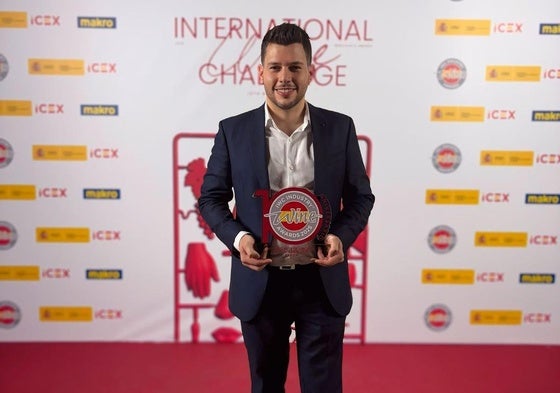 Francisco Martín, con el premio.