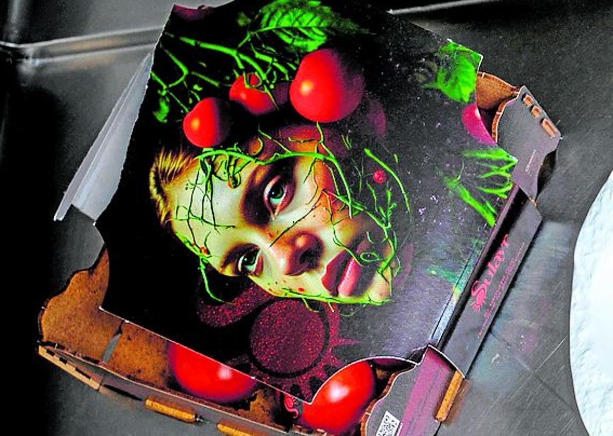 Imagen secundaria 1 - Sergio González se ha convertido en embajador del tomate Sulayr de la Costa Tropical, que presentó con gran repercusión en la feria Madrid Fusión.