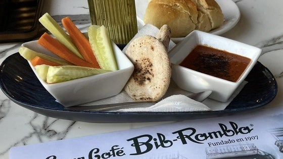 Gran Café Bib-Rambla: gastronomía del Mediterráneo y la mejor literatura