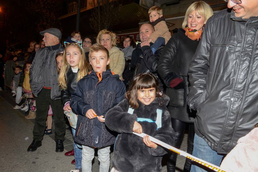 Fotos: Así ha sido la cabalgata de los Reyes Magos en Guadix