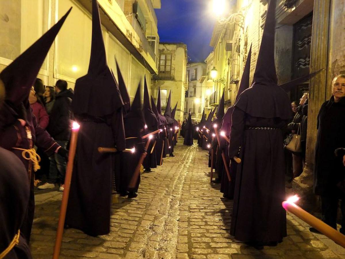 La hermandad del Nazareno mantuvo el acto de imposición de las llaves a la imagen de Jesús Nazareno, pese a que recientemente la clausura haya cerrado sus puertas. La persona encargada de subir a la peana para poner las llaves del convento en las manos del Nazareno fue Francisco Gabarrón Navarro