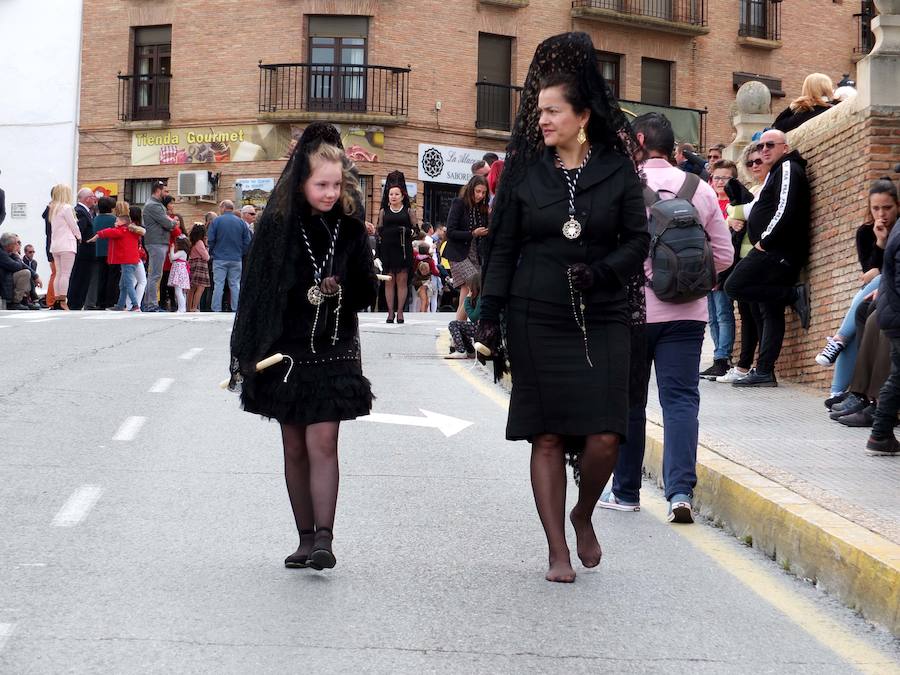 El palio de la Virgen de los Dolores recorrió las calles de Guadix acompañada de la Banda de Música Villa de Íllora