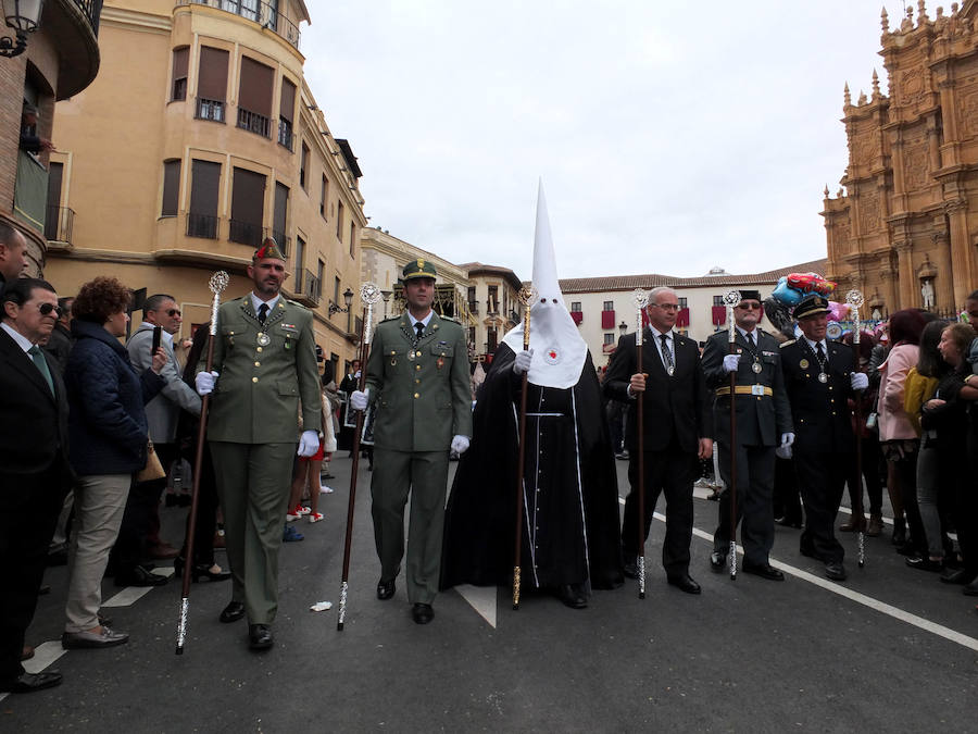 El palio de la Virgen de los Dolores recorrió las calles de Guadix acompañada de la Banda de Música Villa de Íllora