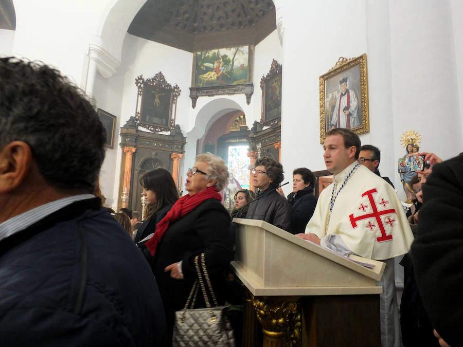 La Hermandad de las Lágrimas suspendió su estación y realizó una oración en el interior del templo.