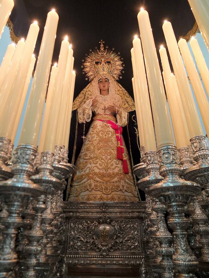 La Hermandad de las Lágrimas suspendió su estación y realizó una oración en el interior del templo.