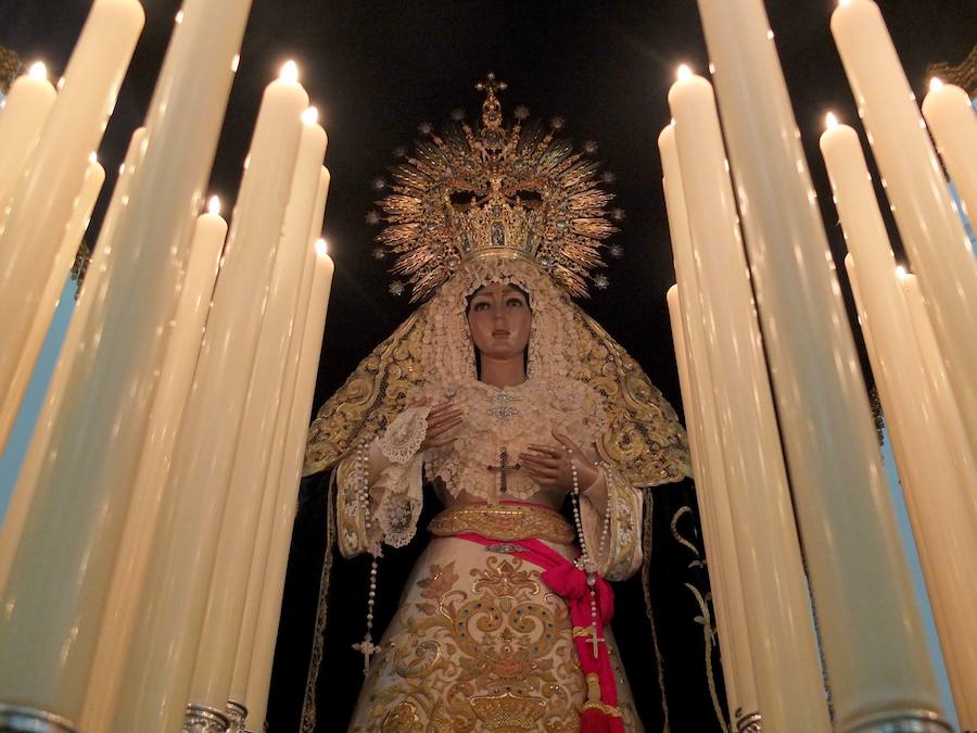 La Hermandad de las Lágrimas suspendió su estación y realizó una oración en el interior del templo.
