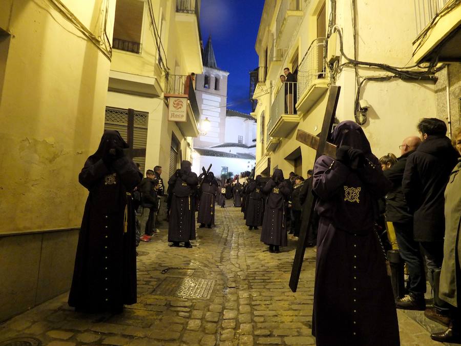 La hermandad mantuvo el acto de imposición de las llaves a la imagen de Jesús Nazareno, pese a que recientemente la clausura haya cerrado sus puertas. La persona encargada de subir a la peana para poner las llaves del convento en las manos del Nazareno fue Francisco Gabarrón Navarro