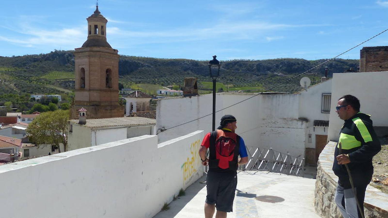 El accitano José Puertas (Bewor ADA Guadix) logró alzarse con el triunfo en la prueba reina, el trail sobre una distancia de 25 kilómetros. Le acompañaron en el podio de la prueba Alberto Martínez Buges y José Antonio Ruiz González (CD Bicha). Graci Iañez (Triatarfe SEAT Vigilsa) fue la ganadora femenina. Le acompañaron en el podio Patricia Vidal (Comunidad Vidasana) y Noemí Anguita (Sobre 2 Ruedas Bike).