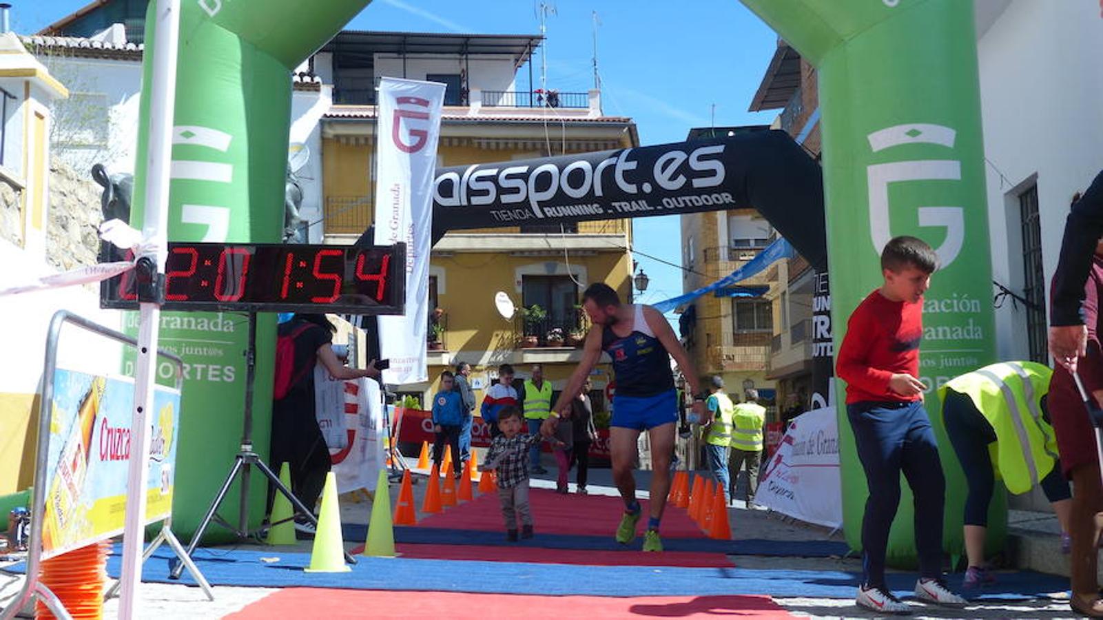 El accitano José Puertas (Bewor ADA Guadix) logró alzarse con el triunfo en la prueba reina, el trail sobre una distancia de 25 kilómetros. Le acompañaron en el podio de la prueba Alberto Martínez Buges y José Antonio Ruiz González (CD Bicha). Graci Iañez (Triatarfe SEAT Vigilsa) fue la ganadora femenina. Le acompañaron en el podio Patricia Vidal (Comunidad Vidasana) y Noemí Anguita (Sobre 2 Ruedas Bike).
