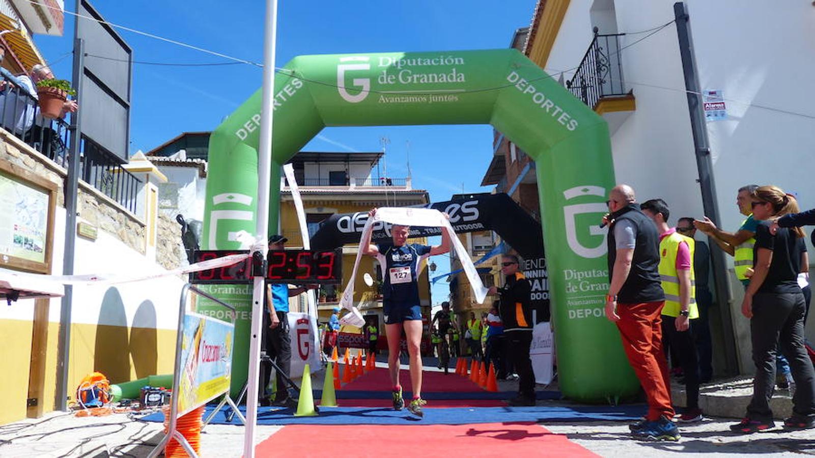 El accitano José Puertas (Bewor ADA Guadix) logró alzarse con el triunfo en la prueba reina, el trail sobre una distancia de 25 kilómetros. Le acompañaron en el podio de la prueba Alberto Martínez Buges y José Antonio Ruiz González (CD Bicha). Graci Iañez (Triatarfe SEAT Vigilsa) fue la ganadora femenina. Le acompañaron en el podio Patricia Vidal (Comunidad Vidasana) y Noemí Anguita (Sobre 2 Ruedas Bike).
