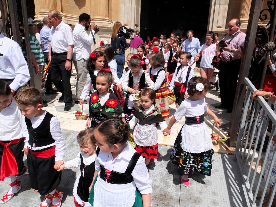 Guadix celebra la festividad de su patrón con la procesión de la imagen y reliquia del varón apostólico y primer obispo de la diócesis accitana. 