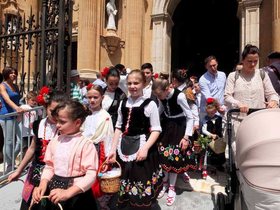 Guadix celebra la festividad de su patrón con la procesión de la imagen y reliquia del varón apostólico y primer obispo de la diócesis accitana. 