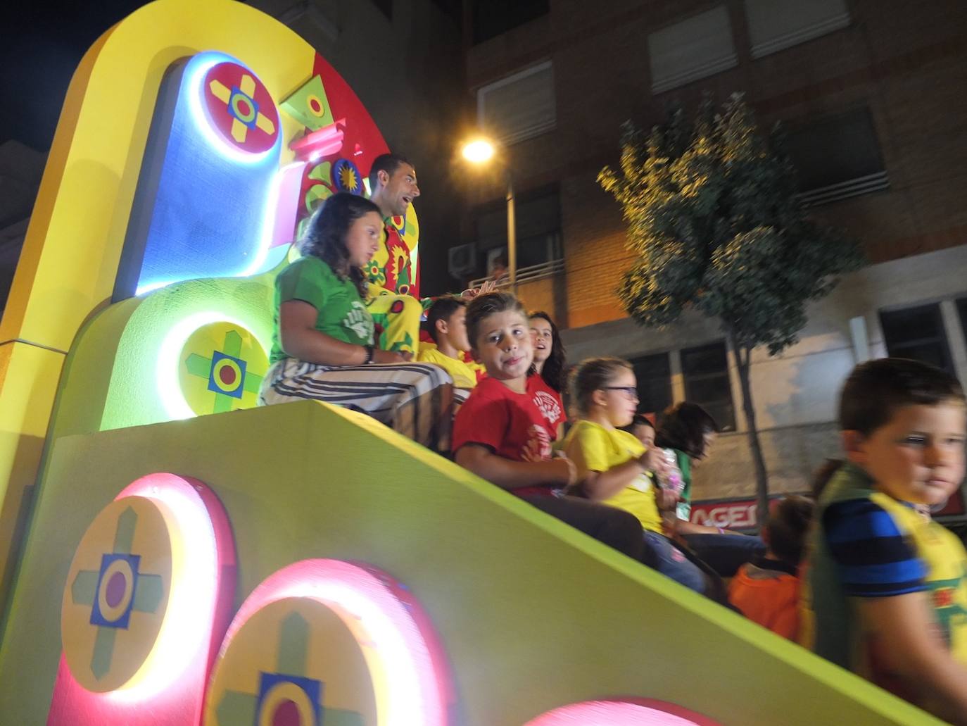 Cascamorras participó en el desfile. 