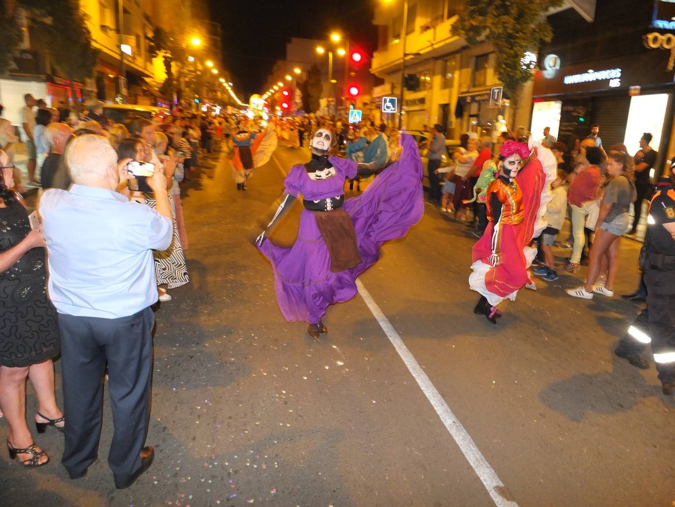 Cascamorras participó en el desfile. 