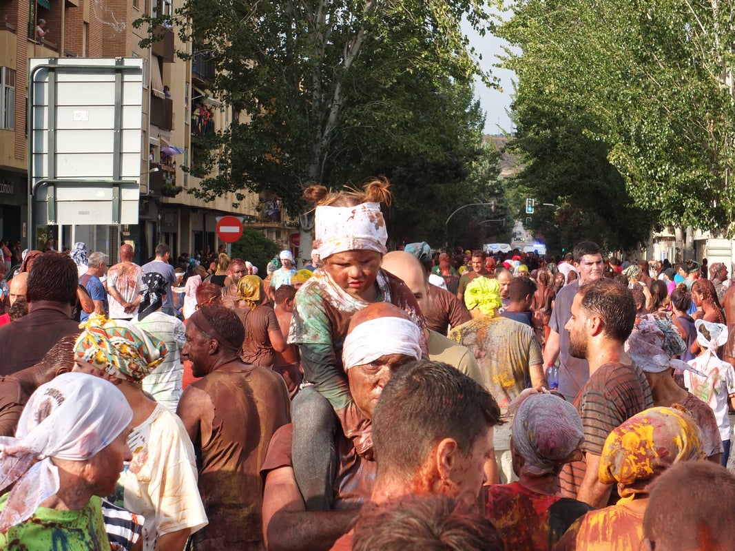 Fotos: Guadix brinda un multitudinario y festivo reproche al Cascamorras Antonio Vera