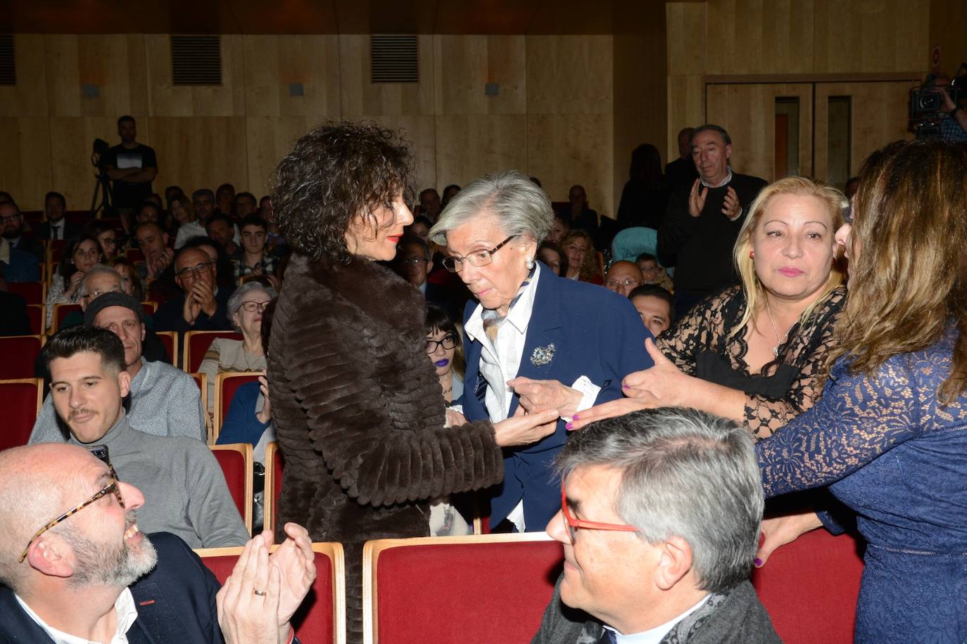 Entrega de los premios de la gala de la Asociación Intersectorial. 