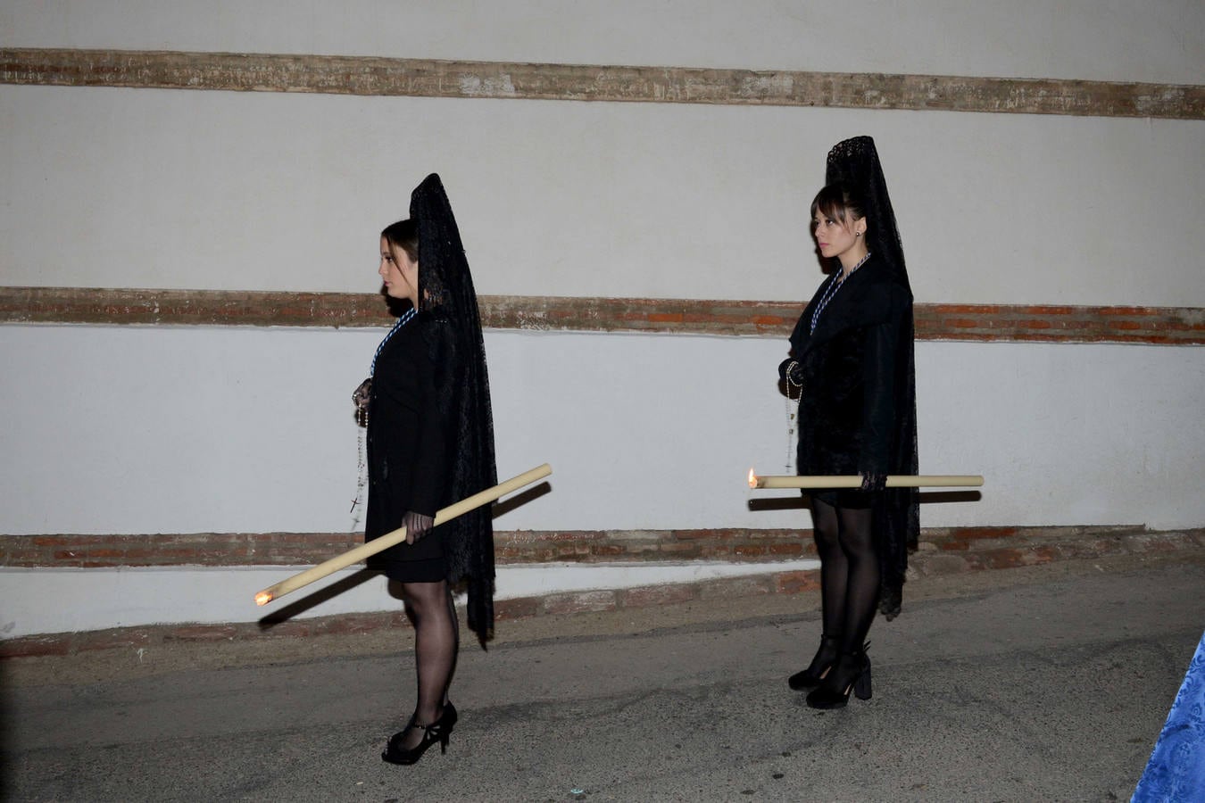 Devoción en las calles de Guadix durante el Jueves Santo