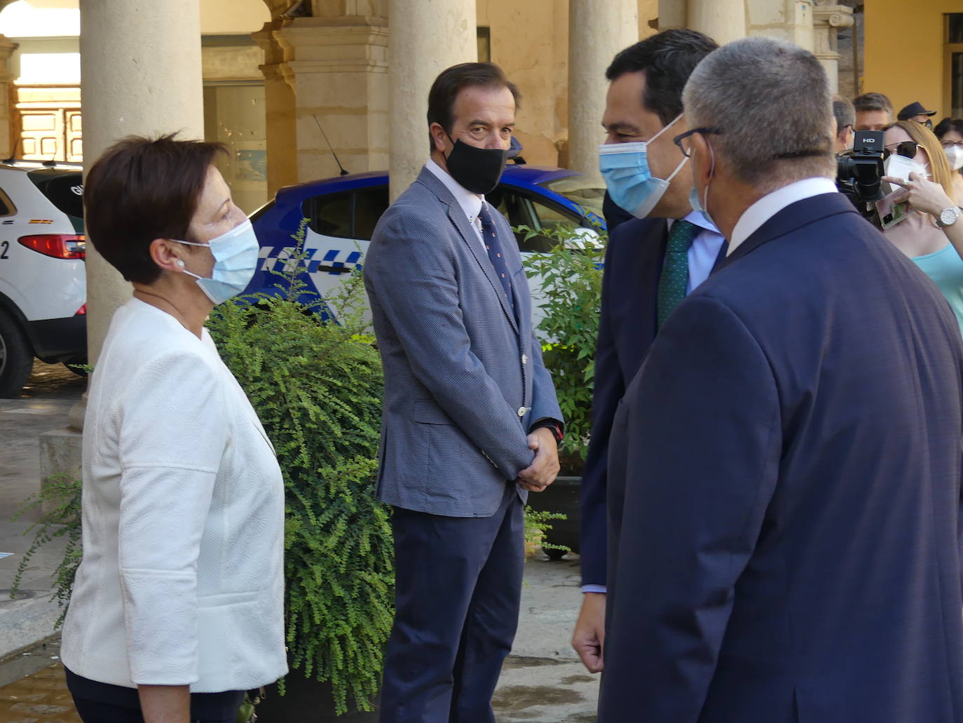 El presidente andaluz ha tendido visita este jueves a la localidad accitana