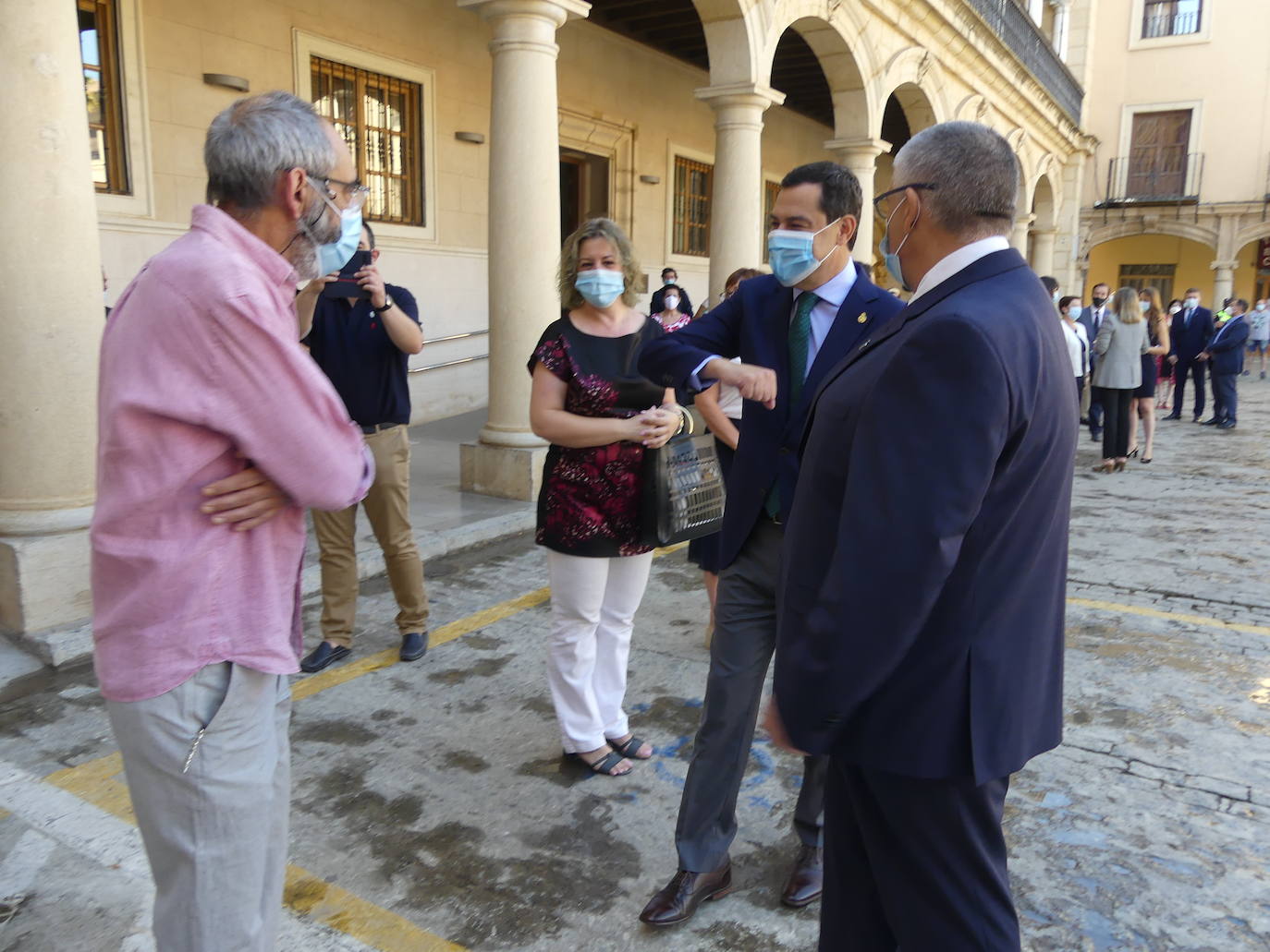 El presidente andaluz ha tendido visita este jueves a la localidad accitana