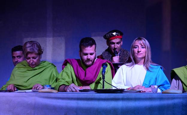 Populares y socialistas, convertidos en apóstoles por un día.