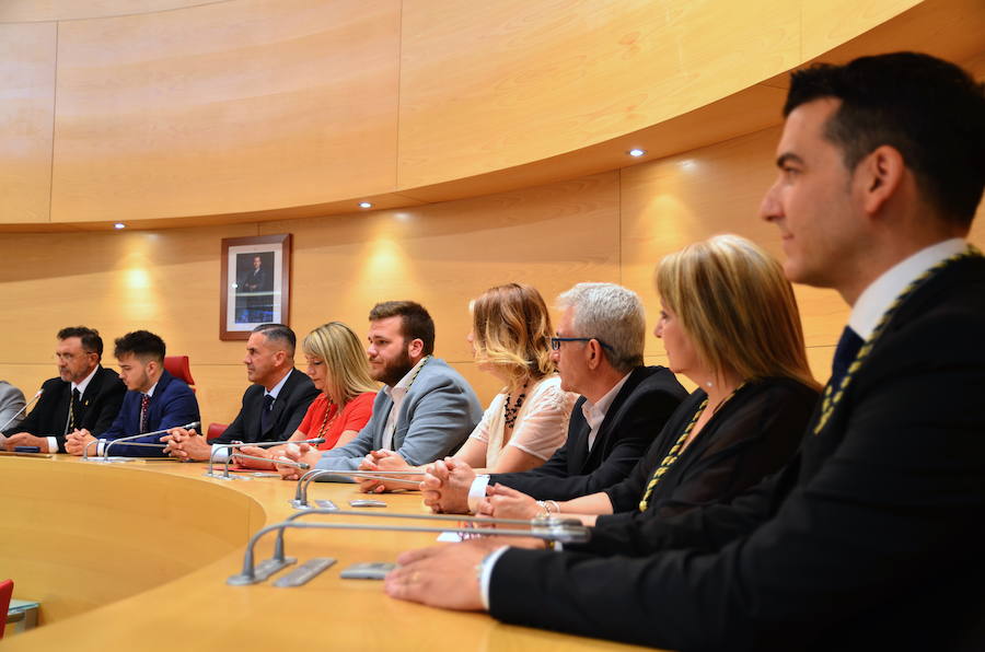 Conformación de la nueva corporación municipal e inicio del tercer mandato consecutivo de Mariano Molina.
