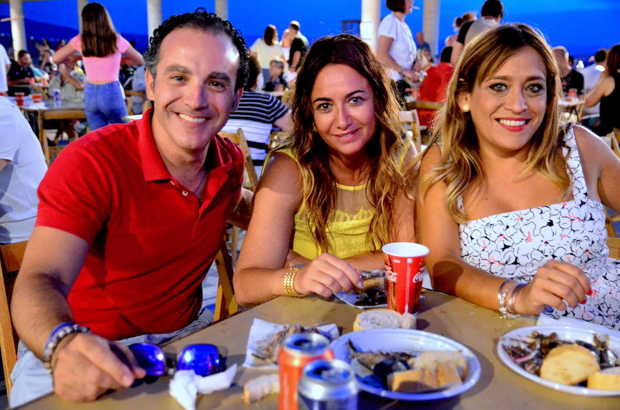 El Recinto Ferial ha acogido la hoguera más alta del área metropolitana.