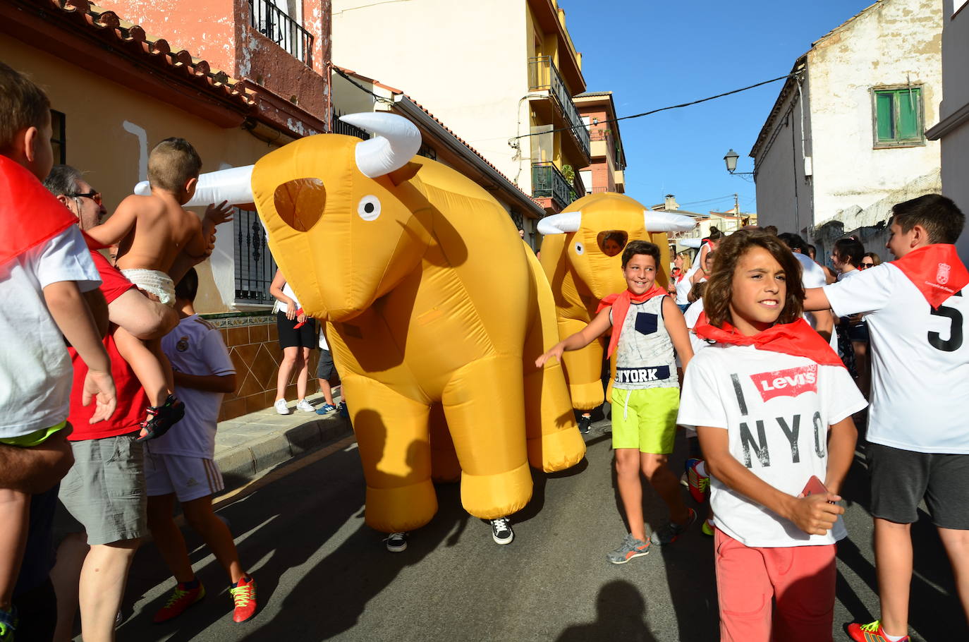 Los vecinos se volcaron en la gran novedad de las fiestas patronales de San Roque este año.
