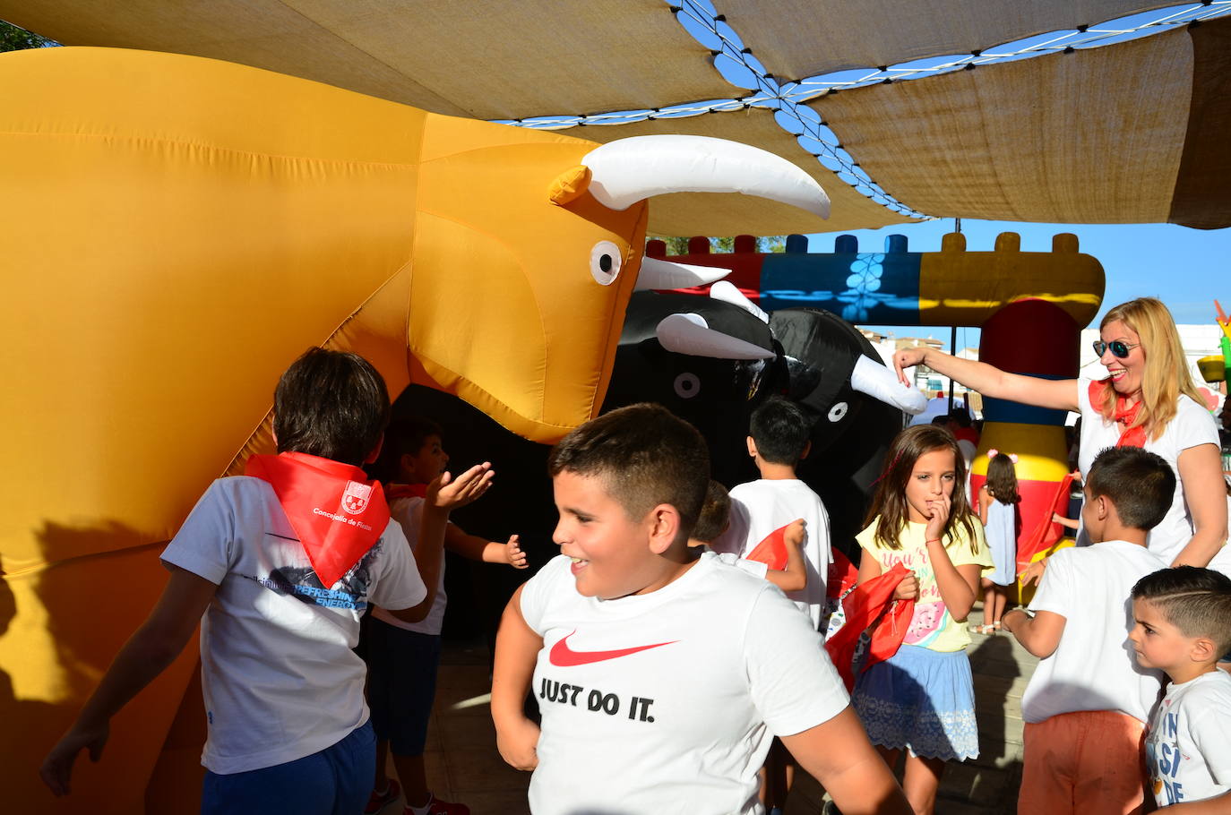 Los vecinos se volcaron en la gran novedad de las fiestas patronales de San Roque este año.