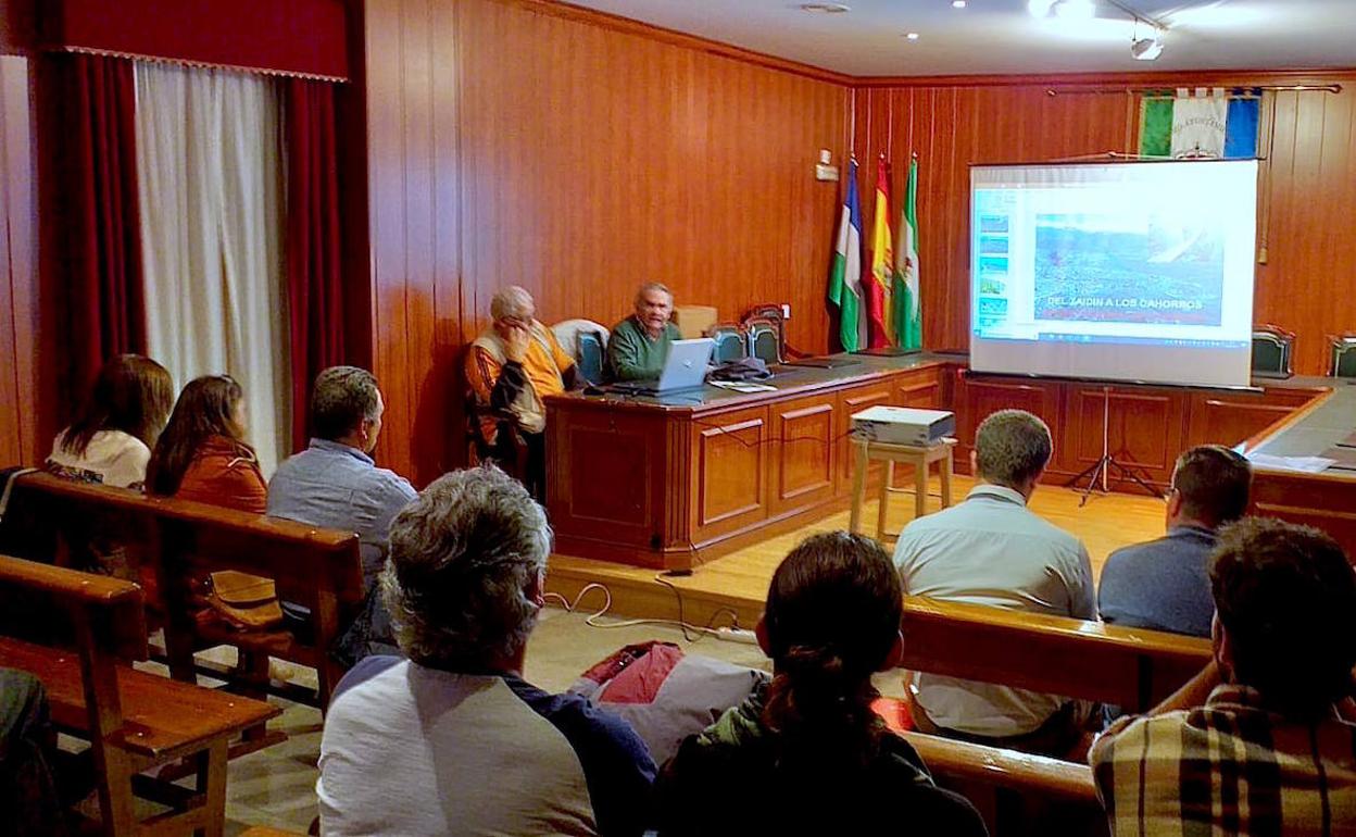 Presentación de la plataforma ciudadana 'Vega Sur: el Monachil nos une'.