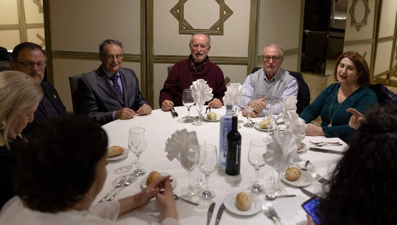 Fotos: La cena del grupo virtual &#039;No eres de Huétor Vega si no...&#039;