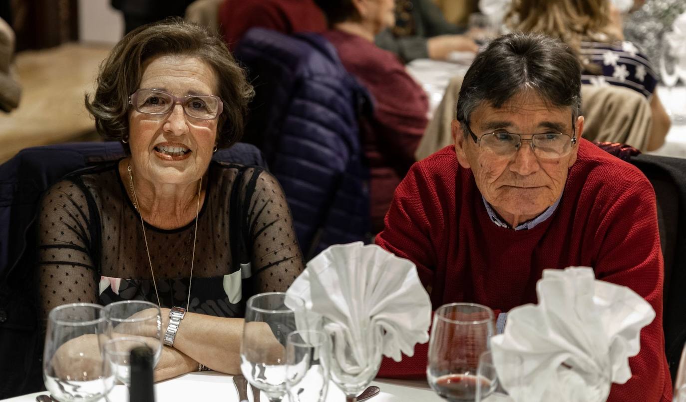 Fotos: La cena del grupo virtual 'No eres de Huétor Vega si no...'