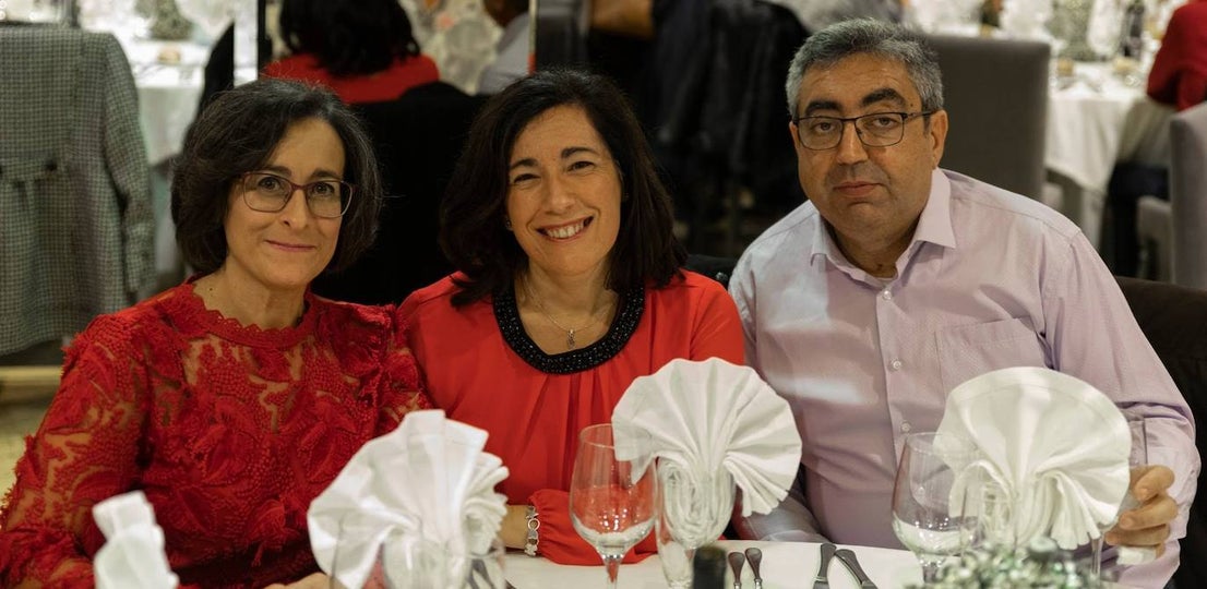 Fotos: La cena del grupo virtual 'No eres de Huétor Vega si no...'