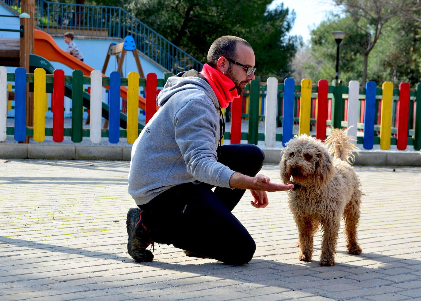 Fotos: Las mascotas de Huétor Vega dan el salto por un muicipio más limpio
